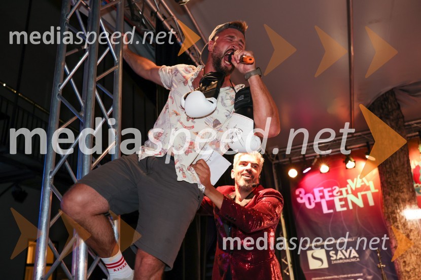  Filip Flisar, nekdanji smučar prostega sloga;  Bor Greiner, odgovorni urednik, Radio CityAutsajderji, dobrodelni stand up roast