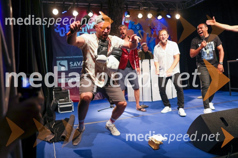  Filip Flisar, nekdanji smučar prostega sloga;  Bor Greiner, odgovorni urednik, Radio City;  John Denhof, predsednik uprave NKBM;  Marcos  Tavares, nogometaš, NK MariborAutsajderji, dobrodelni stand up roast