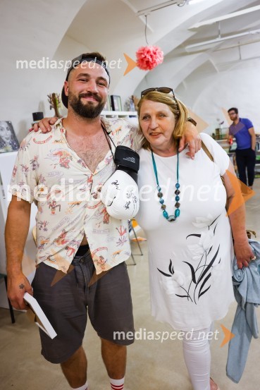  Filip Flisar, nekdanji smučar prostega sloga;  ... Autsajderji, dobrodelni stand up roast