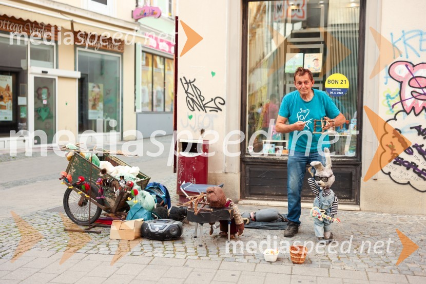  Josip Bračić, lutkarJosip Bračić, lutkar iz Jurčičeve