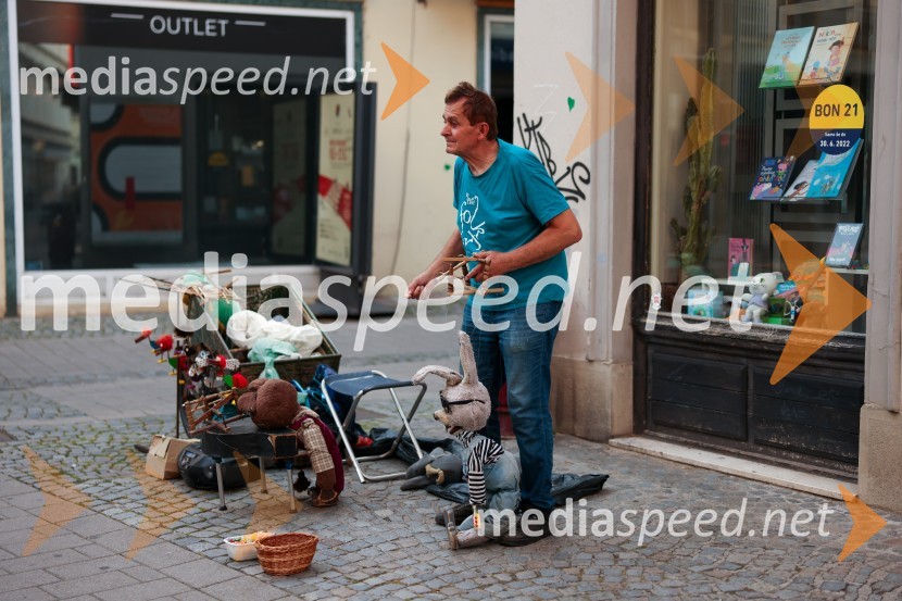  Josip Bračić, lutkarJosip Bračić, lutkar iz Jurčičeve