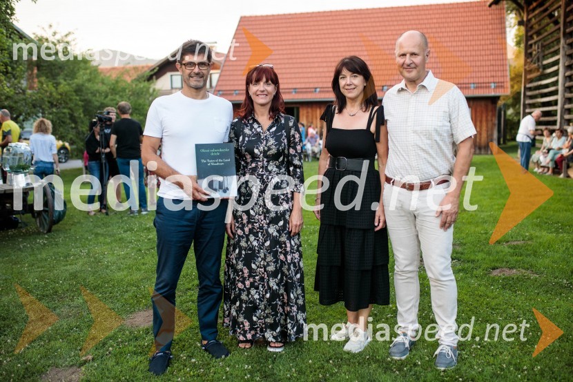  Matjaž Rakovec, župan Mestne občine Kranj;  Urša Manček Rakovec, marketing, RTV Slovenija;  ... ;  Staš Škrabec, Riko d.o.o.Obedi ter obredi, zaključna prireditev projekta