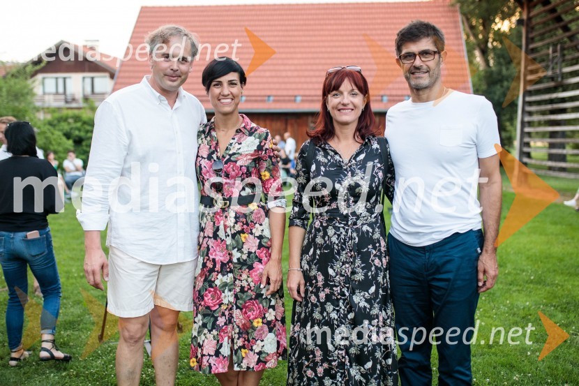 ... ;  Zala  Razinger, Riko Ribnica, asistentka v PR;  Urša Manček Rakovec, marketing, RTV Slovenija;  Matjaž Rakovec, župan Mestne občine KranjObedi ter obredi, zaključna prireditev projekta