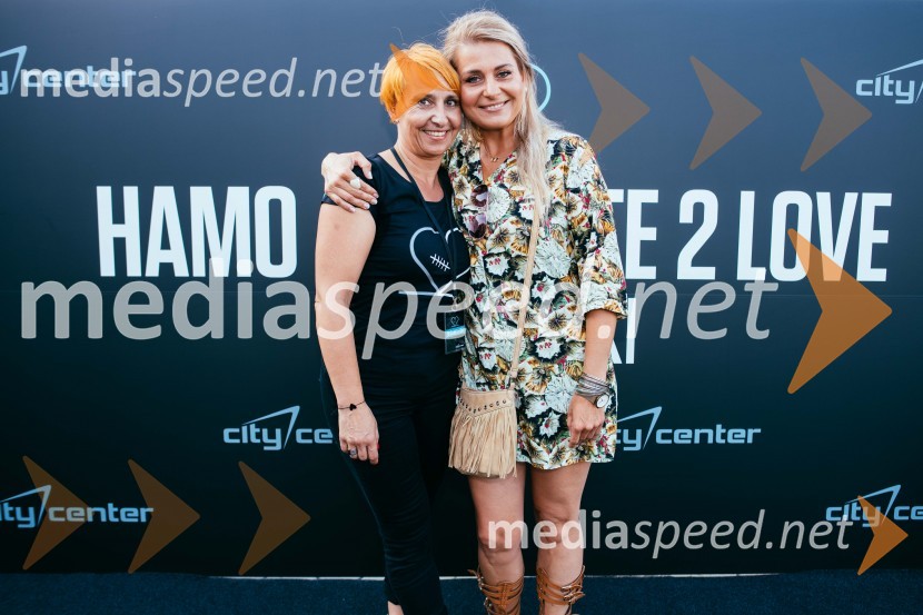  Nena Horvat, vodja marketinga City Center;  Mojca Škof, vizažistkaHamo&Tribute 2 love s simfoniki, koncert v CityCenter Celje