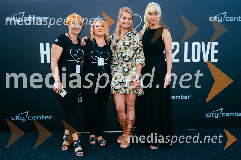  Nena Horvat, vodja marketinga City Center;  ... ;  Mojca Škof, vizažistka;  Darja Lesjak, center manager, Citycenter CeljeHamo&Tribute 2 love s simfoniki, koncert v CityCenter Celje