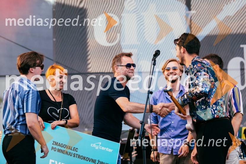  ... ;  Nena Horvat, vodja marketinga City Center; dr. Tone Kregar, zgodovinar, pevec Mi2, direktor Muzeja novejše zgodovine Celje;  ... ;  ... Hamo&Tribute 2 love s simfoniki, koncert v CityCenter Celje