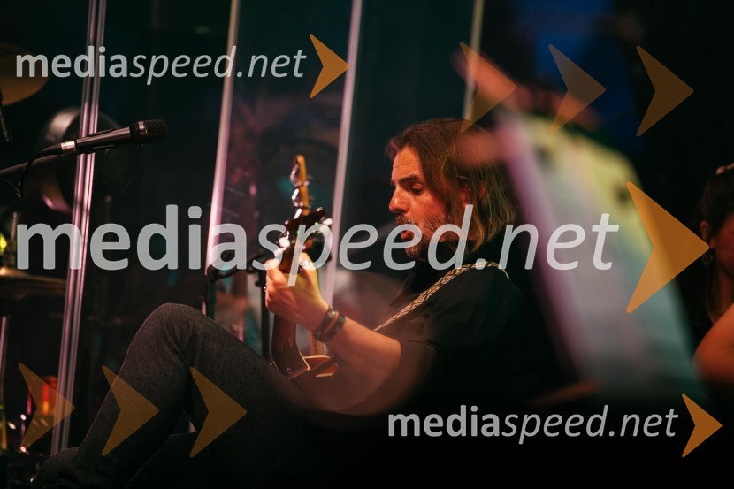  Uroš Škerl Kramberger - Hipi, glasbenik, Hamo & Tribute 2 LoveHamo&Tribute 2 love s simfoniki, koncert v CityCenter Celje