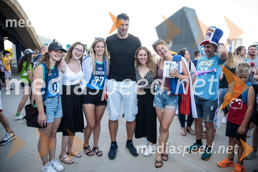  ... ;  ... ;  ... ;  Gašper Vidmar, košarkar;  ... ;  ... Košarkarska tekma Slovenija -  Hrvaška