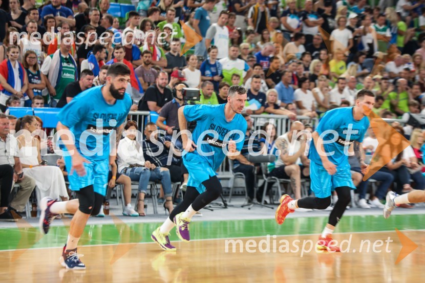  Žiga Dimec, košarkar;  Goran Dragić, košarkar;  Gregor  Hrovat, košarkarKošarkarska tekma Slovenija -  Hrvaška