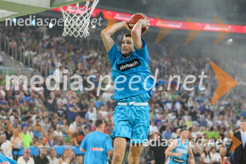 Košarkarska tekma Slovenija -  Hrvaška