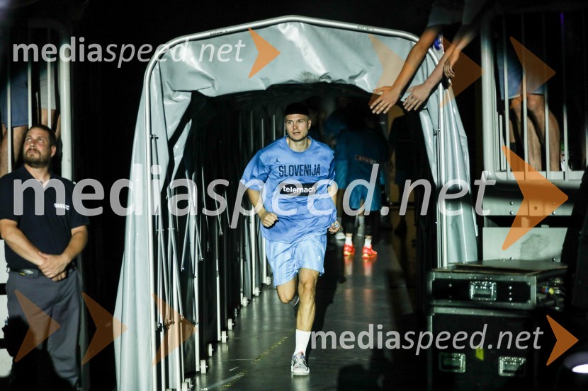  Edo Murić, košarkarKošarkarska tekma Slovenija -  Hrvaška