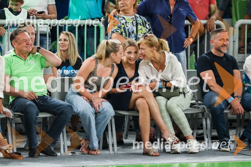  Zoran Janković, župan, Mestna občina Ljubljana;  ... ;  ... ;  ... ;  ... Košarkarska tekma Slovenija -  Hrvaška