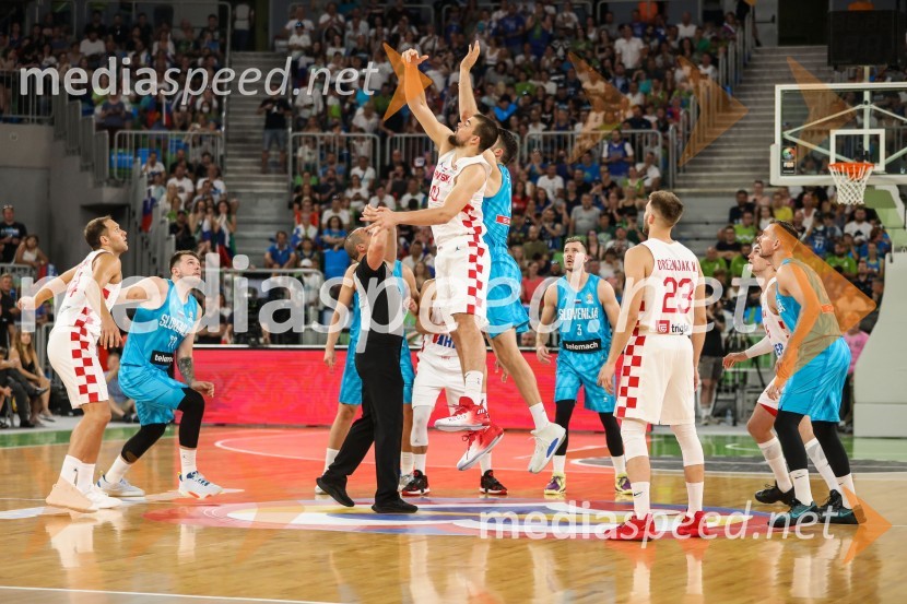 Košarkarska tekma Slovenija -  Hrvaška