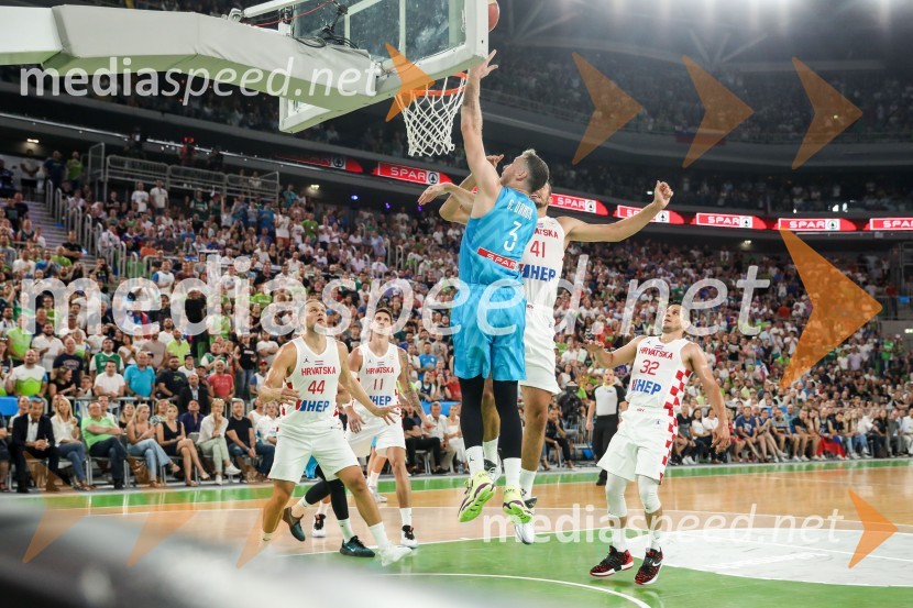  Bogdan Bogdanović, košarkaš;  Tomislav Zubčić, košarkaš;  Goran Dragić, košarkar;  Roko Rogić, košarkašKošarkarska tekma Slovenija -  Hrvaška