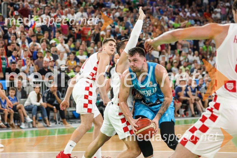 Luka  Dončić, košarkarKošarkarska tekma Slovenija -  Hrvaška