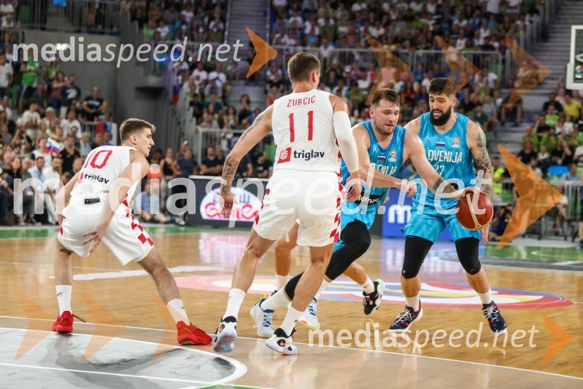  Tomislav Zubčić, košarkaš;  Luka  Dončić, košarkar;  Žiga Dimec, košarkarKošarkarska tekma Slovenija -  Hrvaška