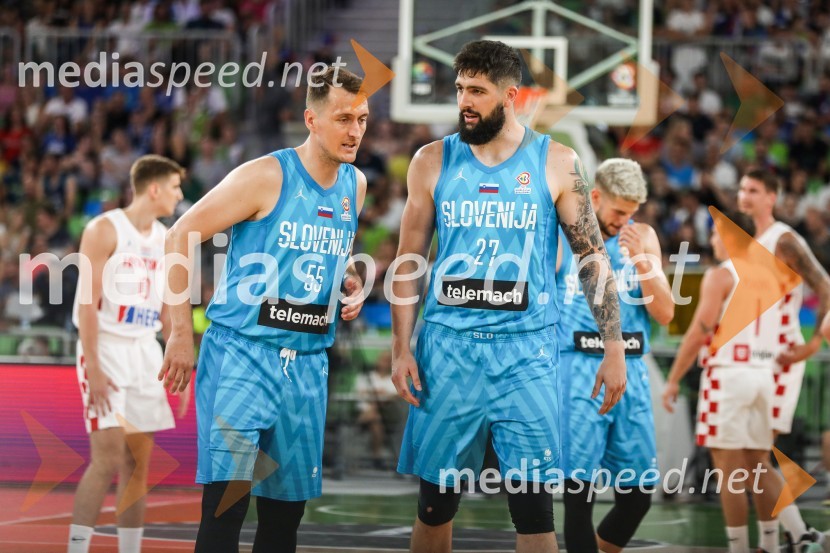  Jakob Čebašek, košarkar;  Žiga Dimec, košarkarKošarkarska tekma Slovenija -  Hrvaška