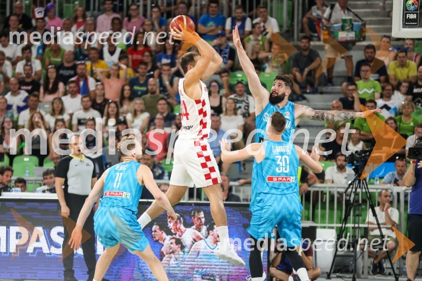  Jaka Blažič, košarkar;  Bogdan Bogdanović, košarkaš;  Žiga Dimec, košarkar;  Zoran Dragić, košarkarKošarkarska tekma Slovenija -  Hrvaška