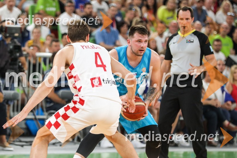  Roko Prkačin, košarkaš;  Luka  Dončić, košarkarKošarkarska tekma Slovenija -  Hrvaška