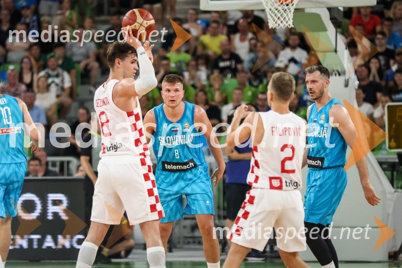  Mario Hezonja, košarkaš;  Edo Murić, košarkar;  Goran Filipović, košarkar;  Goran Dragić, košarkarKošarkarska tekma Slovenija -  Hrvaška