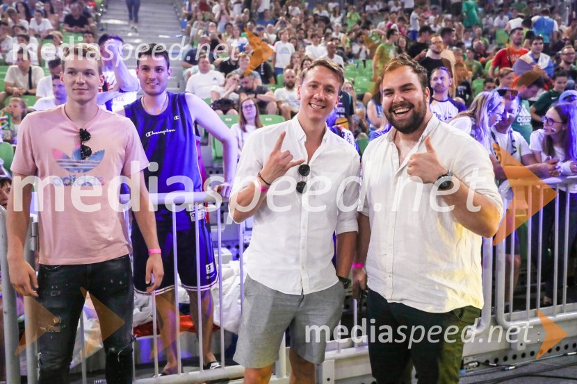  Rok  Možič, slovenski odbojkarski reprezentant ;  Alan Košenina;  ... Košarkarska tekma Slovenija -  Hrvaška