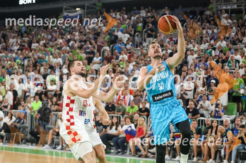  Ivica Zubac, košarkaš;  Zoran Dragić, košarkarKošarkarska tekma Slovenija -  Hrvaška