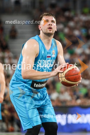  Luka  Dončić, košarkarKošarkarska tekma Slovenija -  Hrvaška