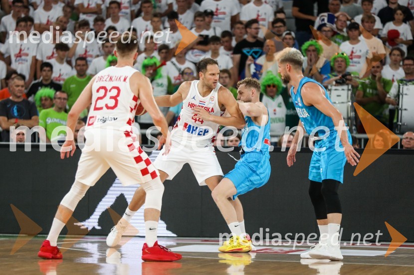  Mateo Drežnjak, košarkaš;  Bogdan Bogdanović, košarkaš;  Jaka Blažič, košarkar;  Aleksej  Nikolić, košarkarKošarkarska tekma Slovenija -  Hrvaška