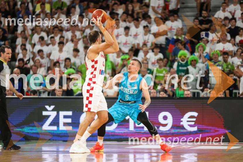  Bogdan Bogdanović, košarkaš;  Gregor  Hrovat, košarkarKošarkarska tekma Slovenija -  Hrvaška