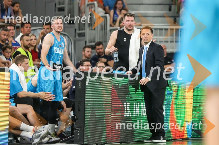  Goran Dragić, košarkar;  Luka  Dončić, košarkar;  Aleksander Sekulić, selektorKošarkarska tekma Slovenija -  Hrvaška