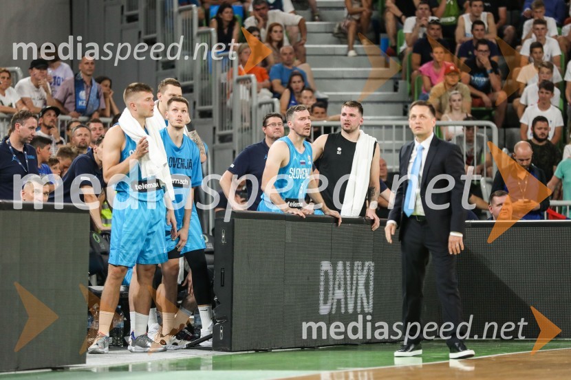  ... ;  ... ;  Goran Dragić, košarkar;  Luka  Dončić, košarkar;  Aleksander Sekulić, selektorKošarkarska tekma Slovenija -  Hrvaška