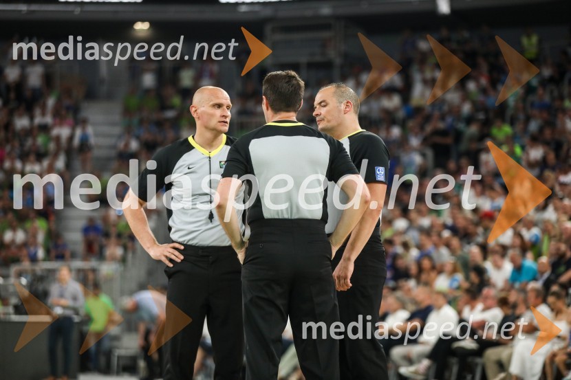 Košarkarska tekma Slovenija -  Hrvaška