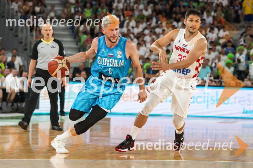  Aleksej  Nikolić, košarkar;  Roko Rogić, košarkašKošarkarska tekma Slovenija -  Hrvaška
