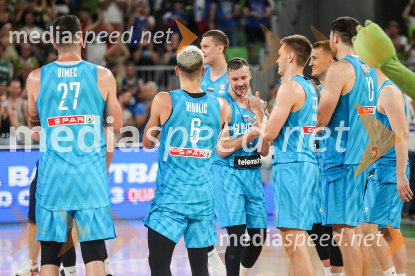  Žiga Dimec, košarkar;  Aleksej  Nikolić, košarkar;  Goran Dragić, košarkar;  Gregor Glas, košarkašKošarkarska tekma Slovenija -  Hrvaška