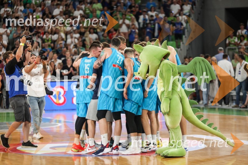 Košarkarska tekma Slovenija -  Hrvaška