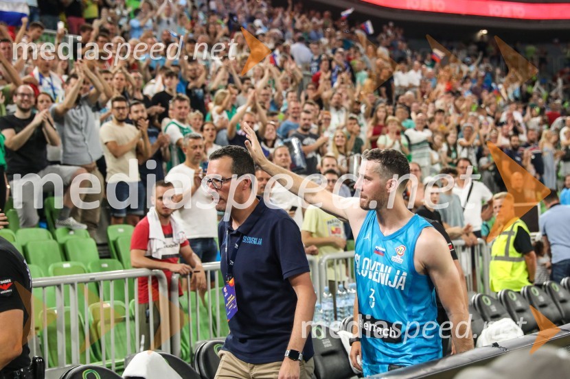  ... ;  Goran Dragić, košarkarKošarkarska tekma Slovenija -  Hrvaška