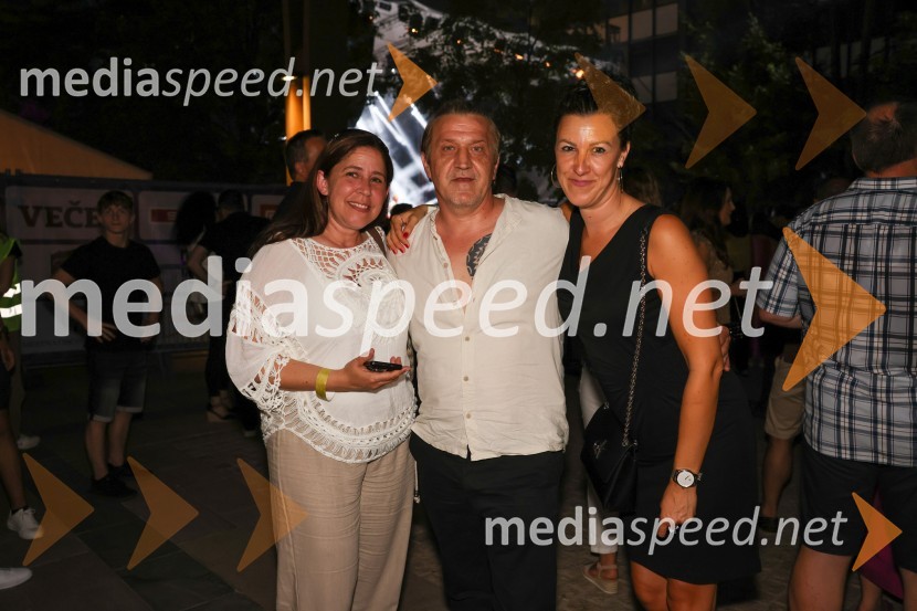 Koncert skupine BAJAGA I INSTRUKTORI, Festival Lent 2022