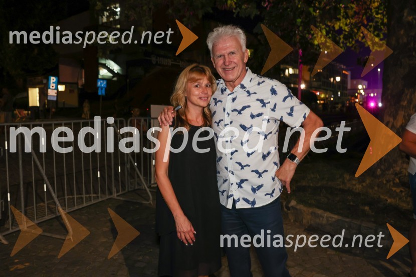  Mirjam Povh;  Andrej Šifrer, glasbenikKoncert skupine BAJAGA I INSTRUKTORI, Festival Lent 2022