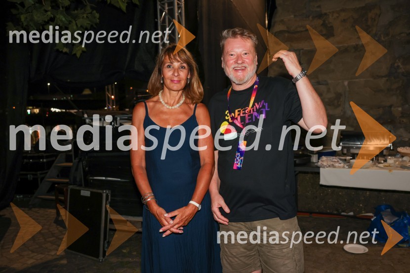  Živa Emeršič, FIPRESCI;  Saša Olenjuk, koncertni mojsterKoncert skupine BAJAGA I INSTRUKTORI, Festival Lent 2022