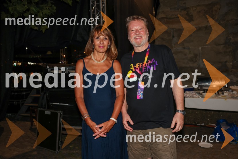  Živa Emeršič, FIPRESCI;  Saša Olenjuk, koncertni mojsterKoncert skupine BAJAGA I INSTRUKTORI, Festival Lent 2022