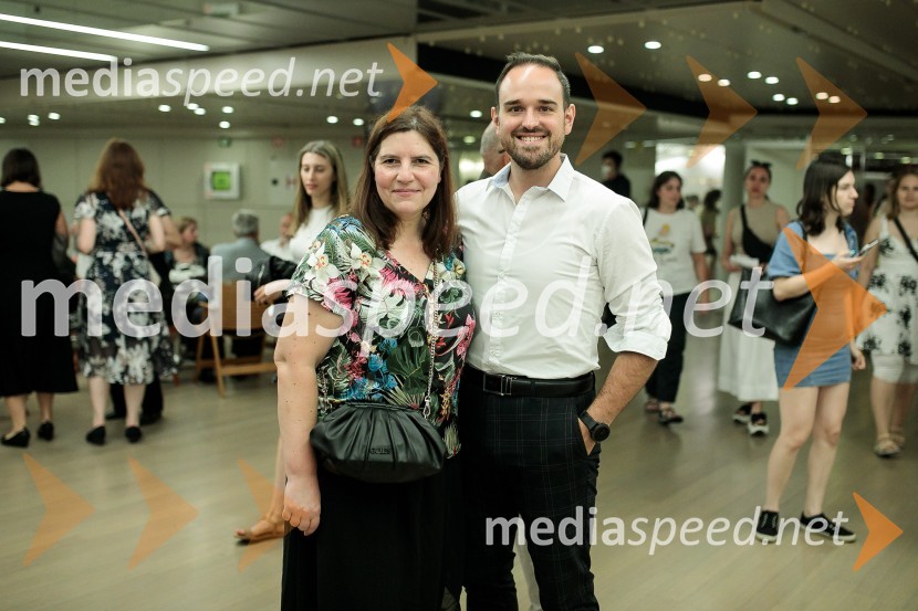  Teja Pelko, novinarka, Svet24;  Žiga Lakner, pevecRekviem, Festival Ljubljana 2022