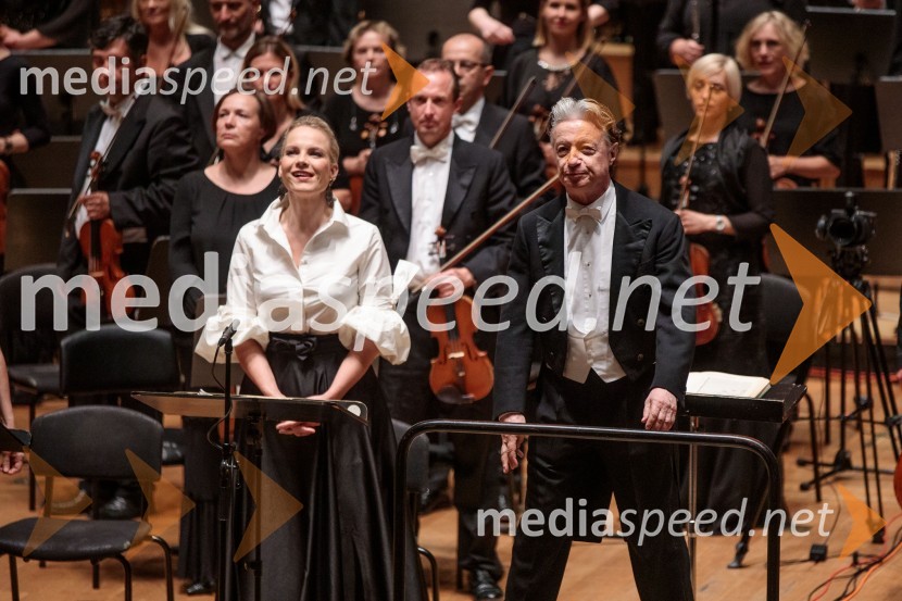 Elina Garanča, operna pevka;  Roberto Abbado, dirigentRekviem, Festival Ljubljana 2022