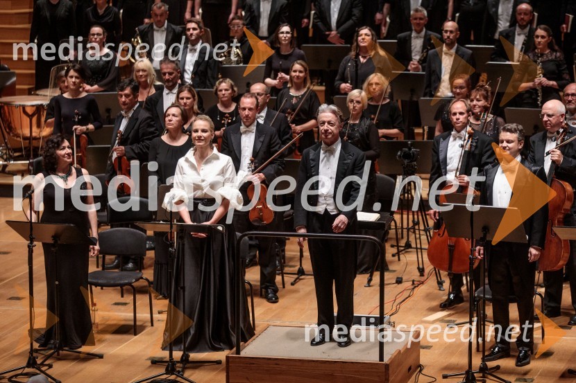  Krassimira Stoyanova, operna pevka;  Elina Garanča, operna pevka;  Roberto Abbado, dirigent;  Dmytro Popov, operni pevecRekviem, Festival Ljubljana 2022