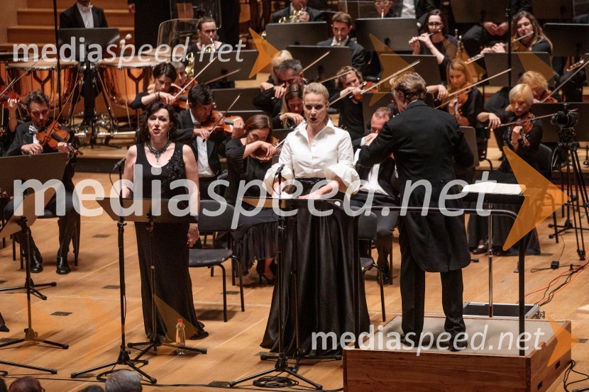  Krassimira Stoyanova, operna pevka;  Elina Garanča, operna pevka;  Roberto Abbado, dirigentRekviem, Festival Ljubljana 2022