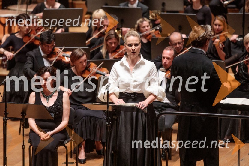  Krassimira Stoyanova, operna pevka;  Elina Garanča, operna pevka;  Roberto Abbado, dirigentRekviem, Festival Ljubljana 2022