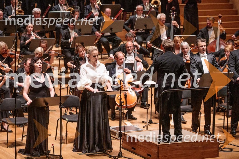  Krassimira Stoyanova, operna pevka;  Elina Garanča, operna pevka;  Roberto Abbado, dirigent;  Dmytro Popov, operni pevecRekviem, Festival Ljubljana 2022