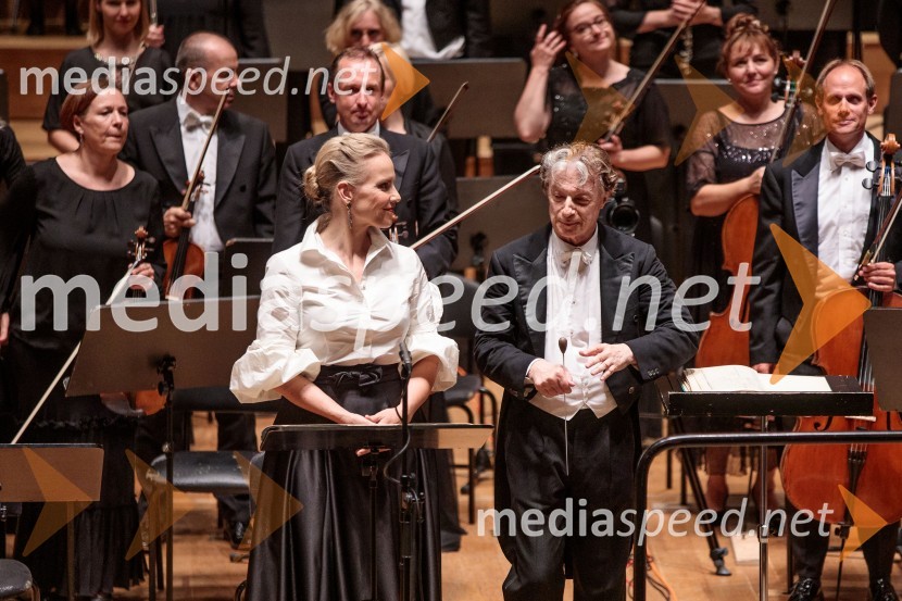  Elina Garanča, operna pevka;  Roberto Abbado, dirigentRekviem, Festival Ljubljana 2022