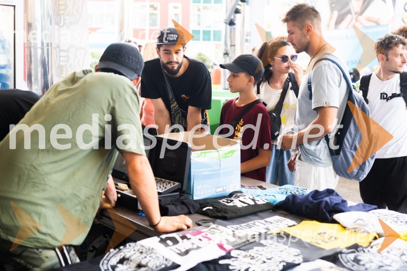 Brake the Floor 2022, mednarodni plesni dogodek, petek