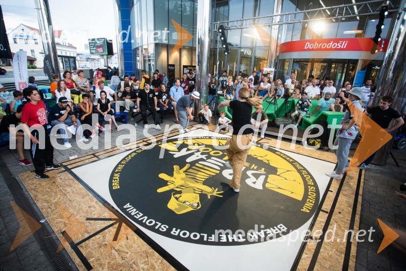 Brake the Floor 2022, mednarodni plesni dogodek, petek