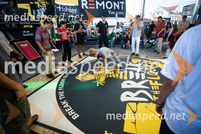 Brake the Floor 2022, mednarodni plesni dogodek, petek